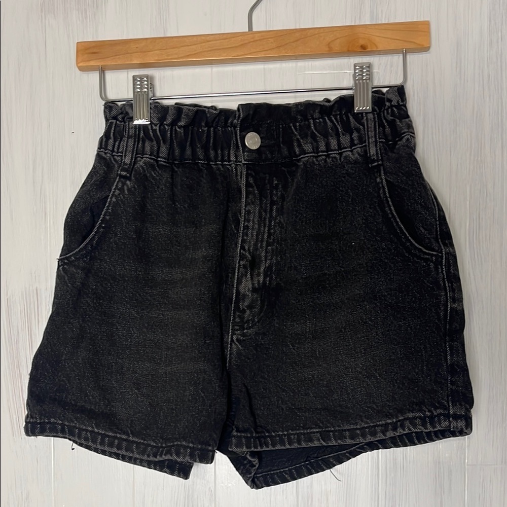 Urban Outfitters BDG Black Denim High Rise Shorts Size‎ S